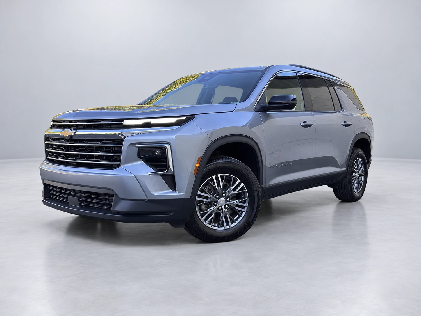 2025 Chevrolet Traverse LT · photo 1